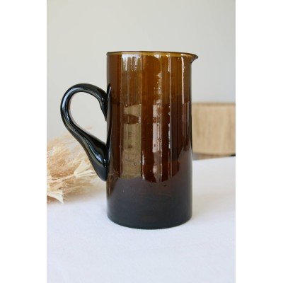 Pichet Beldi en verre recyclé marron Pichet Beldi en verre recyclé marron