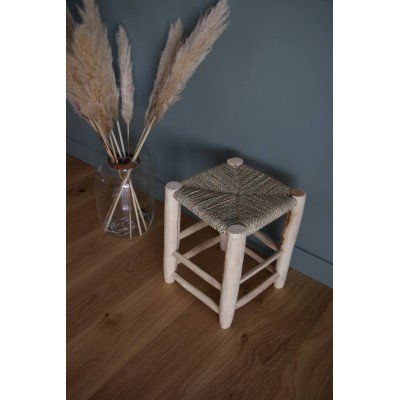 Tabouret marocain tressé en fibres de palmier Tabouret marocain tressé en fibres de palmier